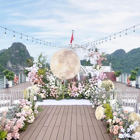 Halong Capella Cruise - Member Of Lyra Cruise Collection Hotel Ha Long Exterior photo